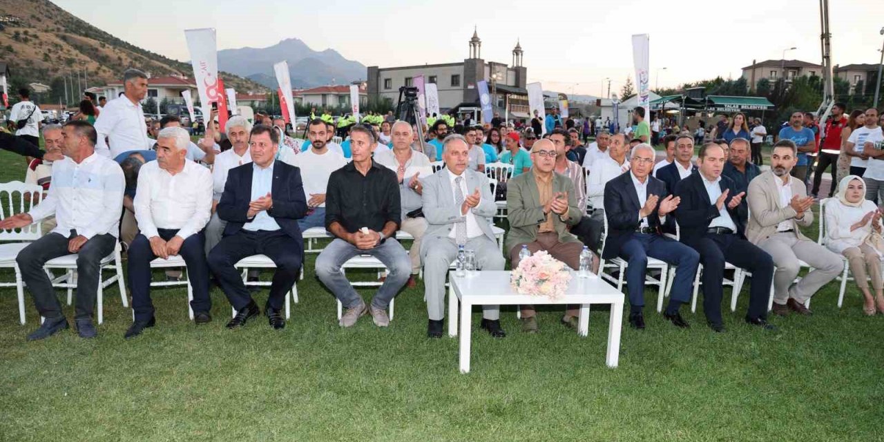 Yamaç paraşütü denilince Ali Dağı akla geliyor