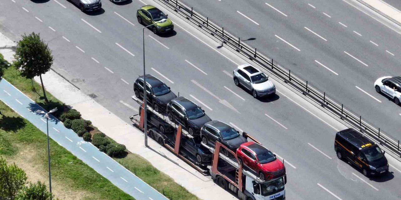 İstanbul’da tırlarla Togg geldi