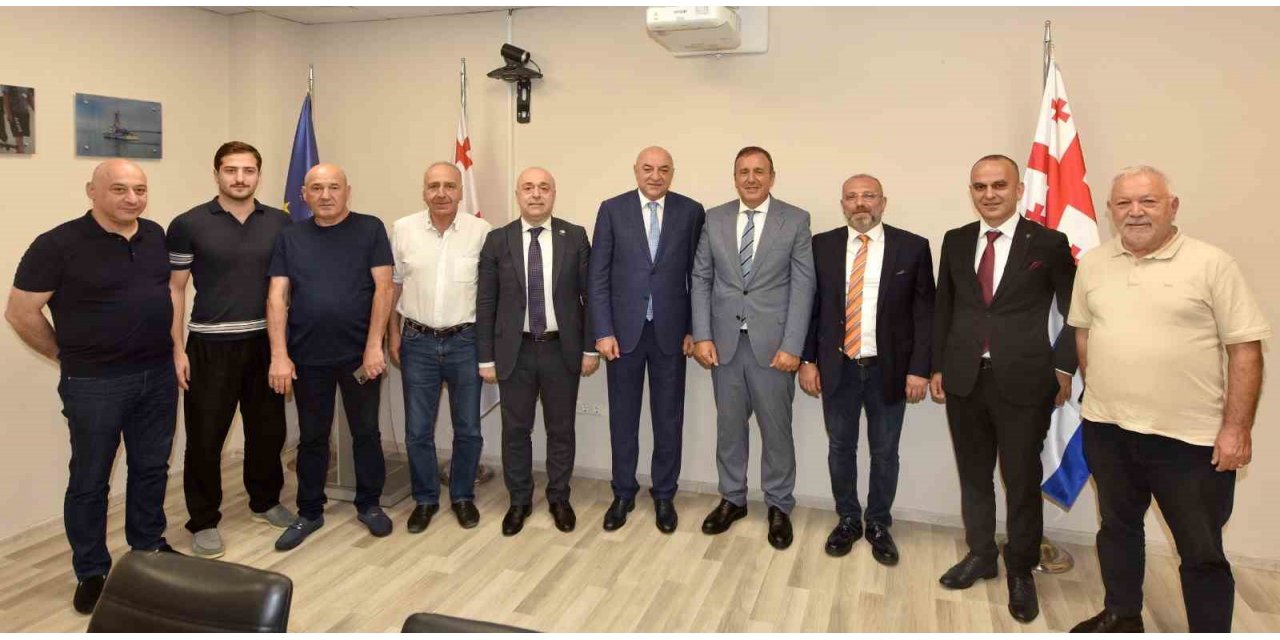 TTSO’dan Sarp Sınır Kapısı’ndaki yoğunluğu azaltmak için gemi seferleri önerisi