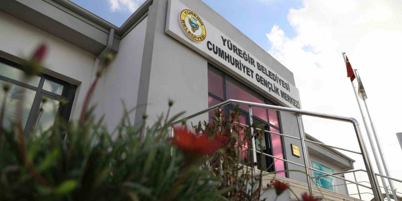 Yüreğir Belediyesi gençlik merkezleri ilgi odağı oldu