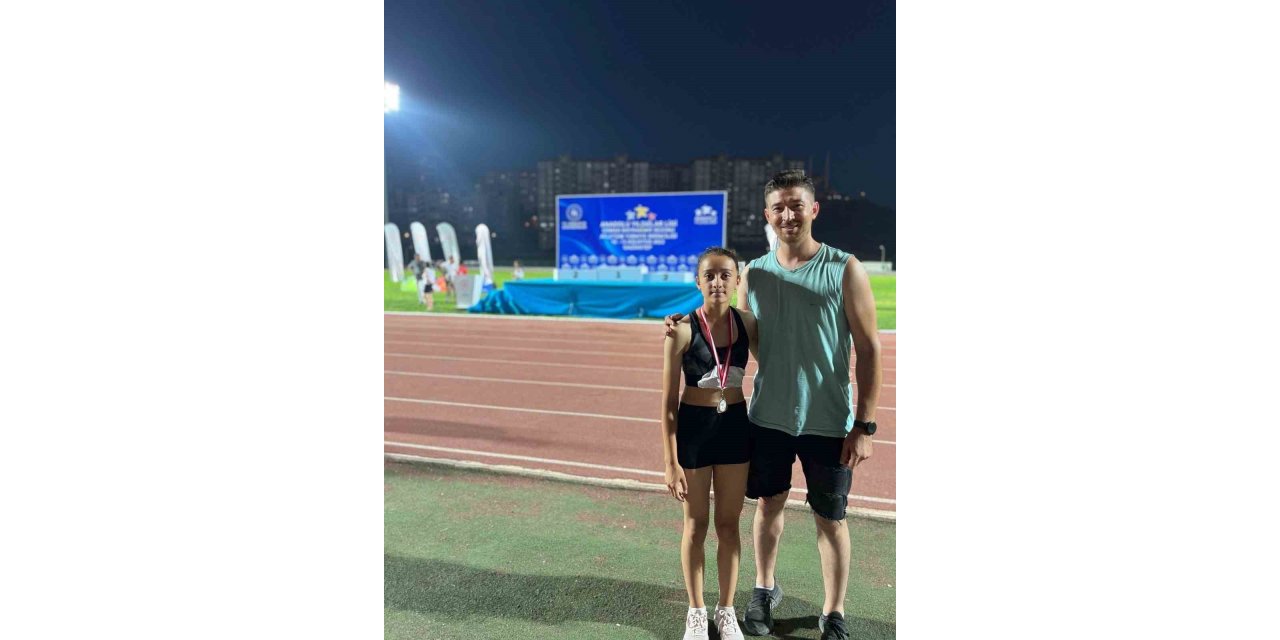 Afyonkarahisarlı yıldız atlet Havana Top bronz madalya ile döndü