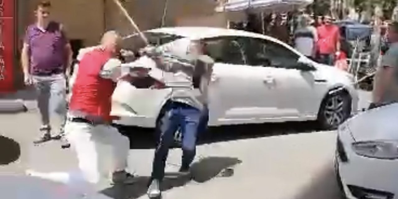 Yol verme tartışması sopalı bıçaklı kavgaya dönüştü