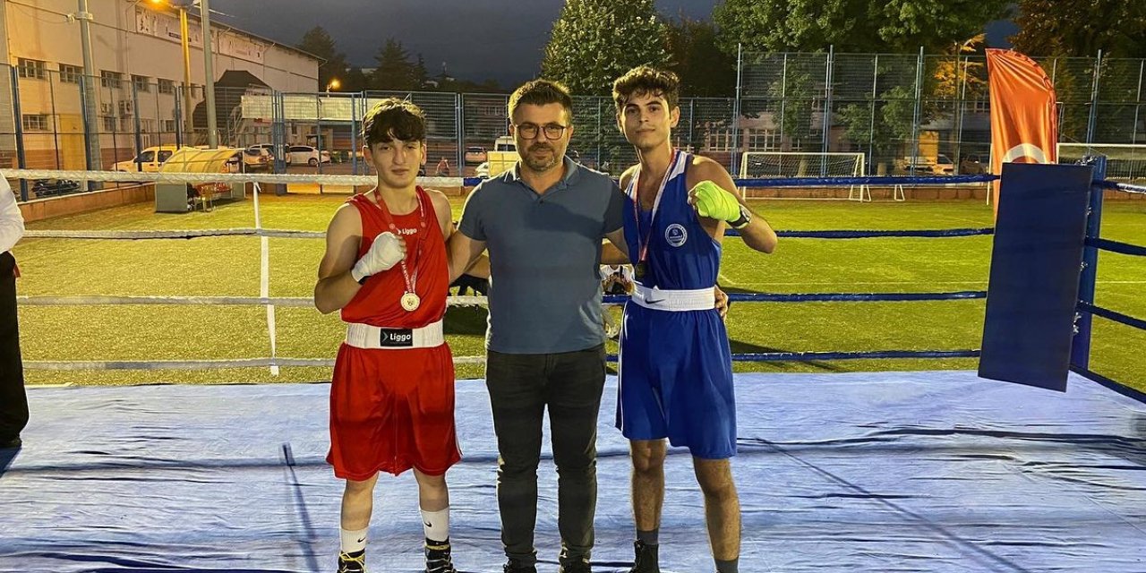 80 sporcu Düzce’de ringe çıktı