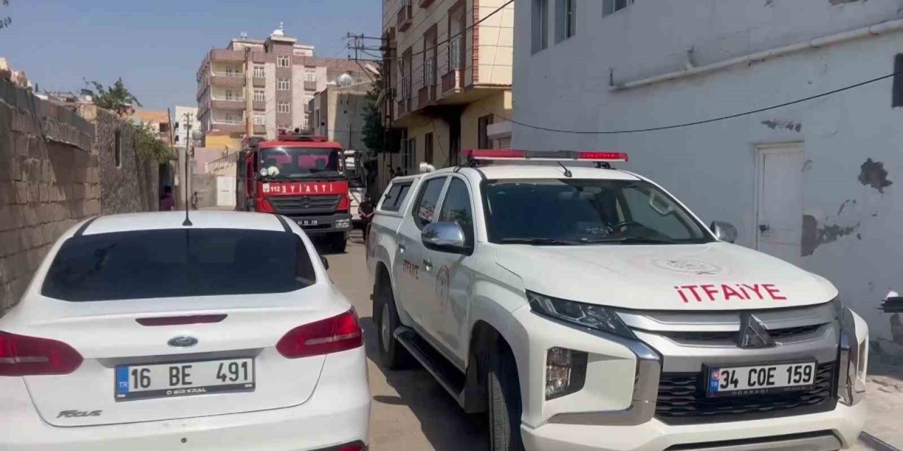 Evde çıkan yangın maddi hasara neden oldu