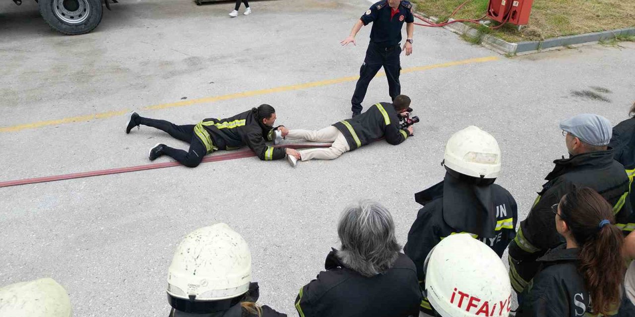 İtfaiyeden AFAD gönüllülerine eğitim