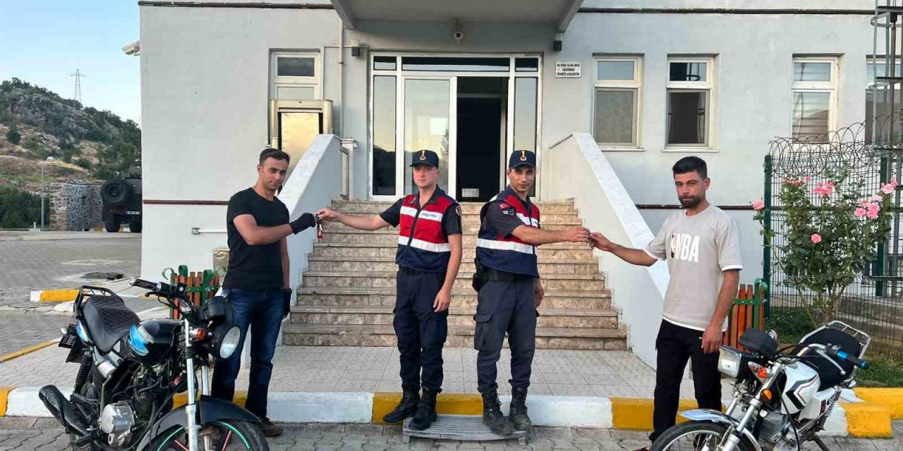 Jandarma, çalıntı 2 adet motosikleti Malatya’da ele geçirdi