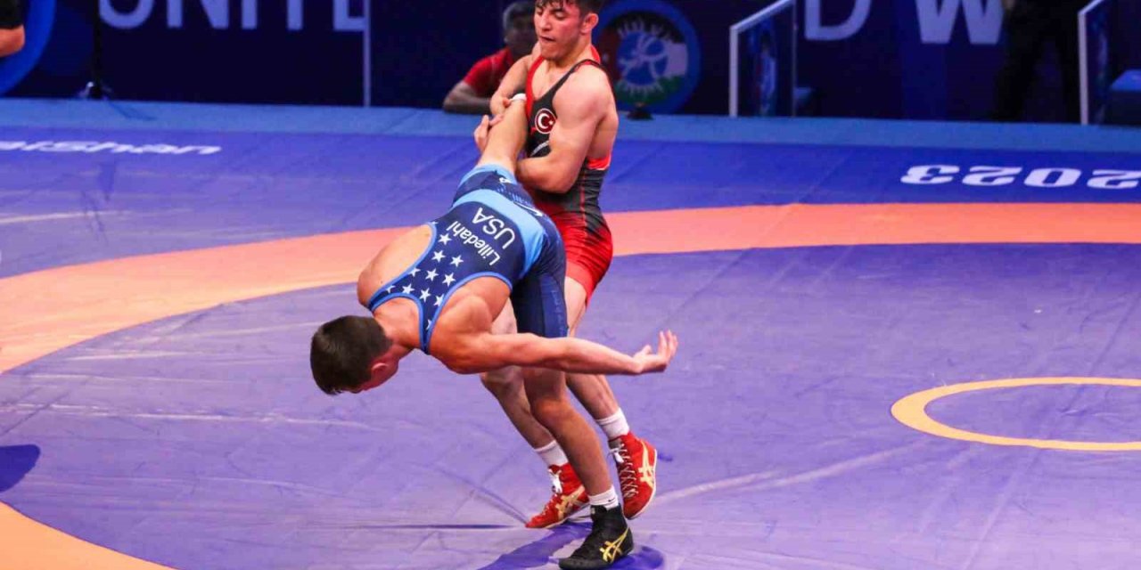 U20 Dünya Güreş Şampiyonası’nda 1 bronz, 3 repesaj müsabakası