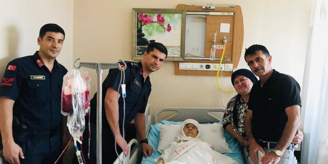 Jandarma şehit ailelerini unutmuyor