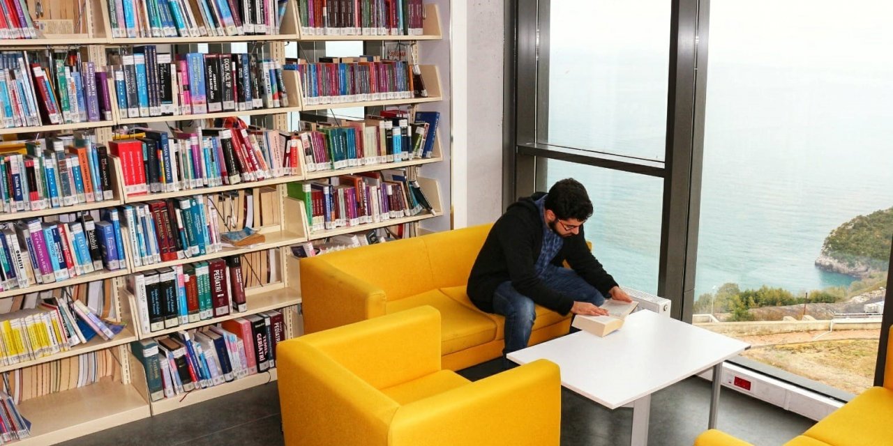 Prof. Dr. Durmuş Günay Kütüphanesi hizmetlerini büyütmeye devam ediyor