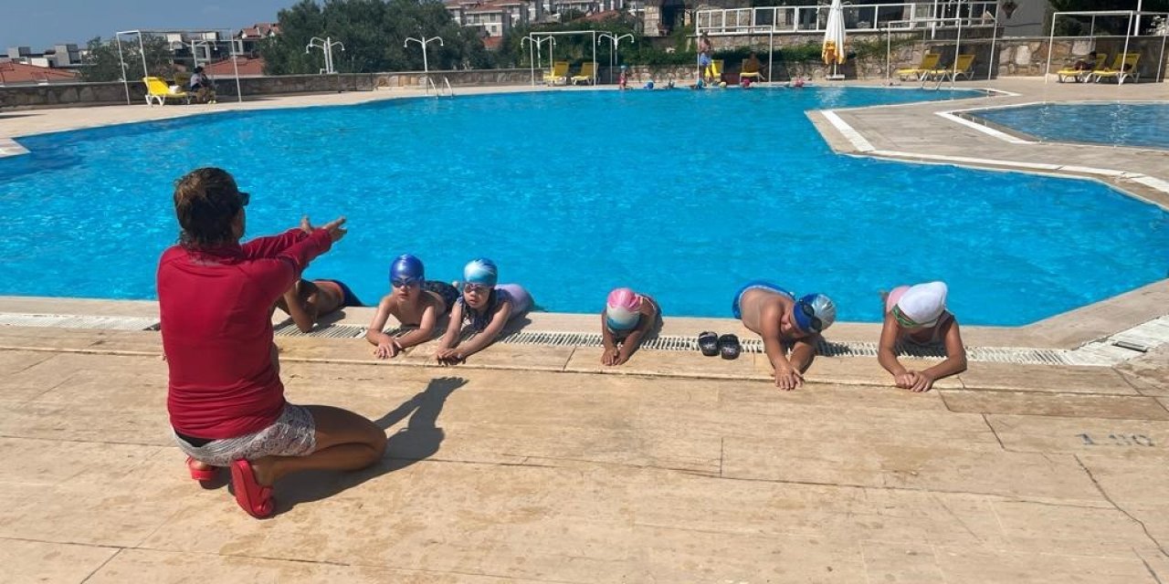 Gömeç Belediyesi yüzme kursu açtı