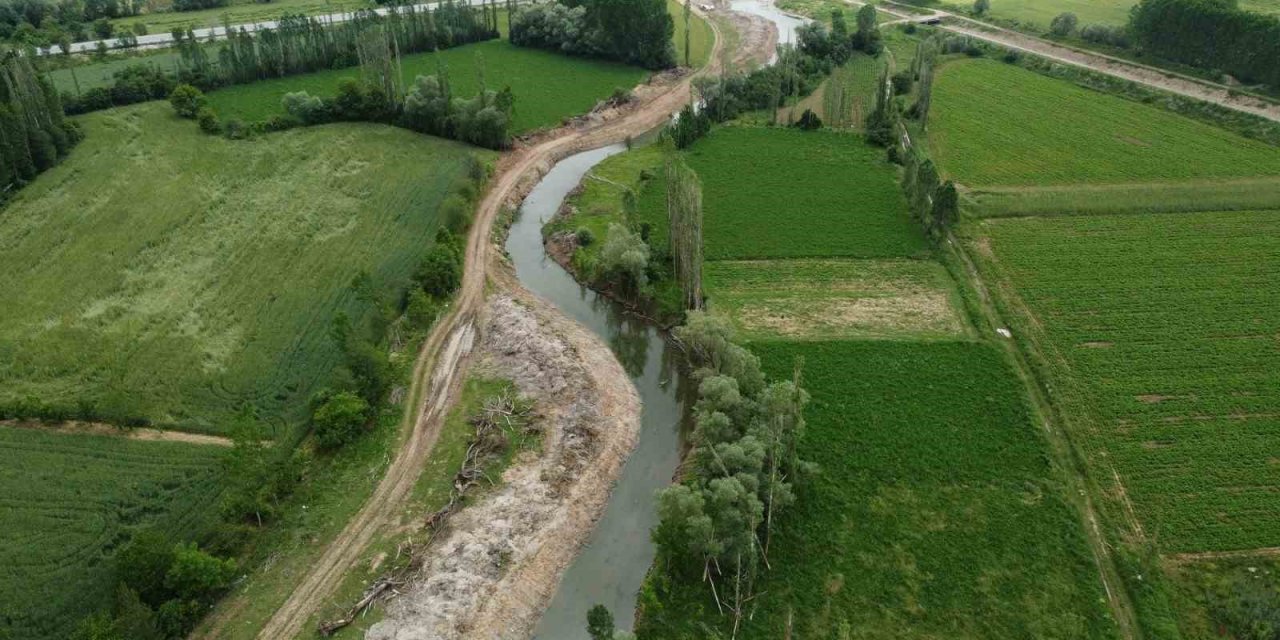 Çavdarhisar Kocaçay’da ıslah çalışmaları tamamlandı