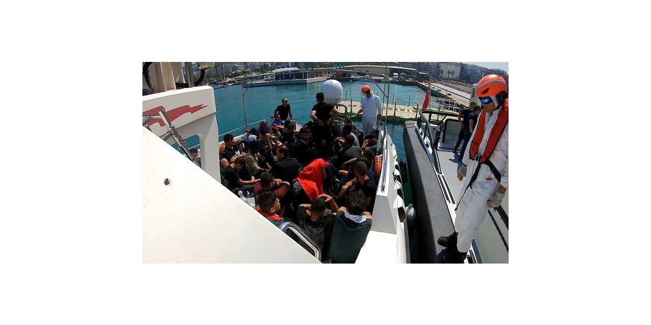 Aydın’da 40 düzensiz göçmen kurtarıldı