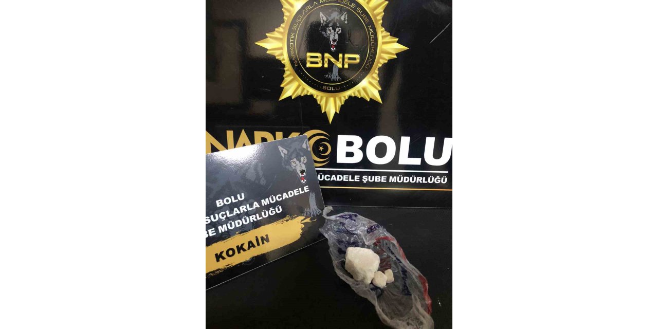 Otobüsteki yolcuda 35,55 gram kokain ele geçirildi