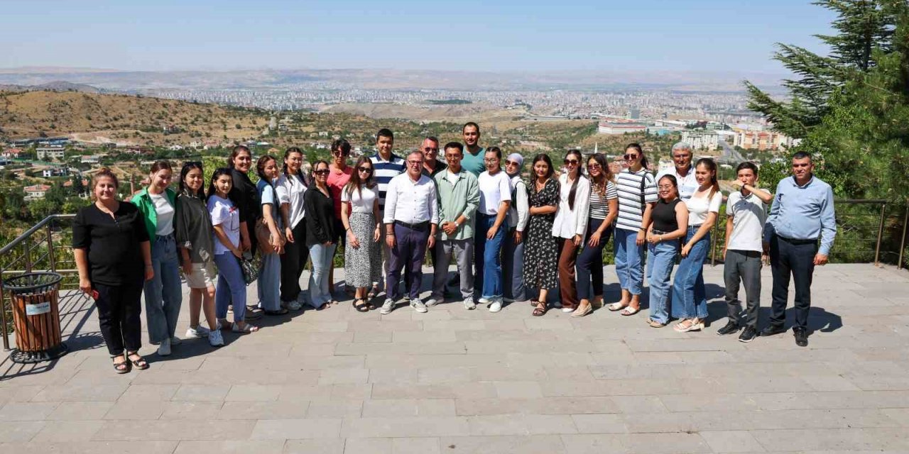 Kırgız öğrencilerden Hacılar’a ziyaret