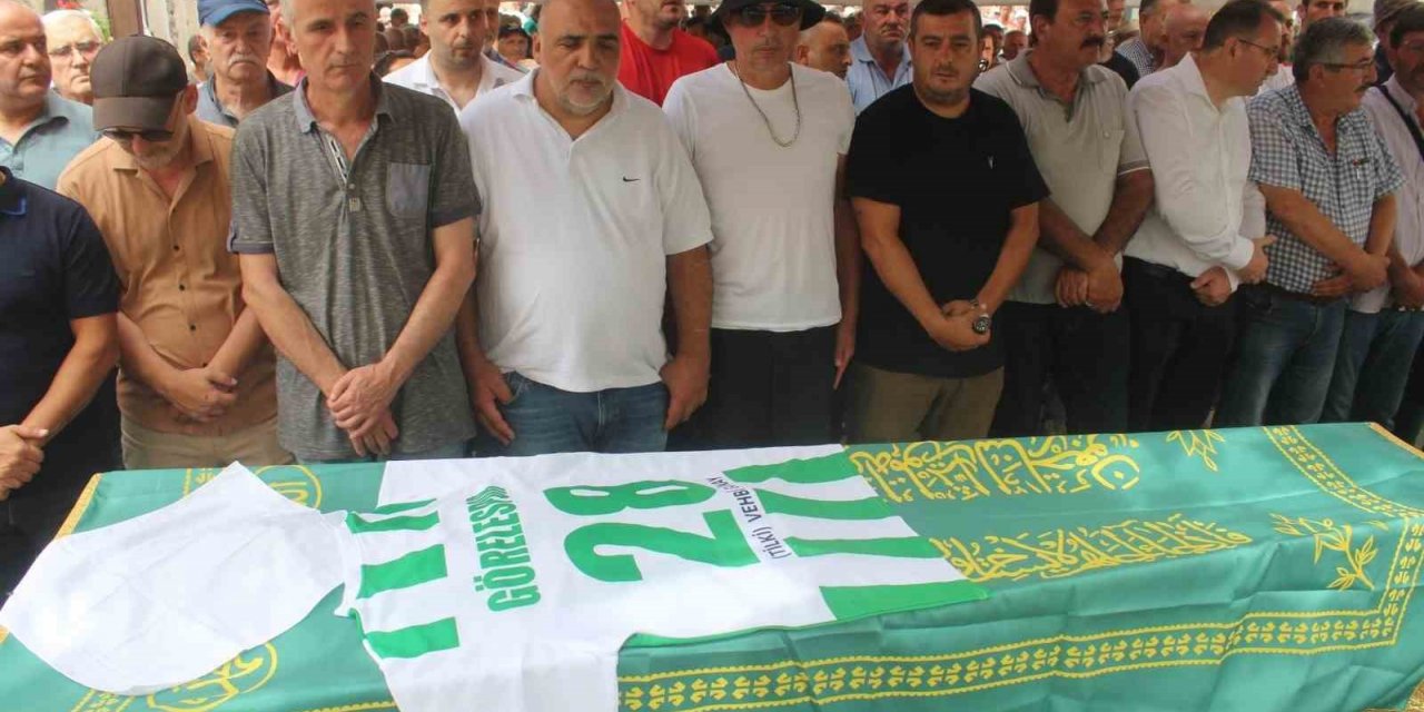 ’Tilki Vehbi’ lakaplı Göreleli futbolcu Vehbi Günay son yolculuğuna uğurlandı