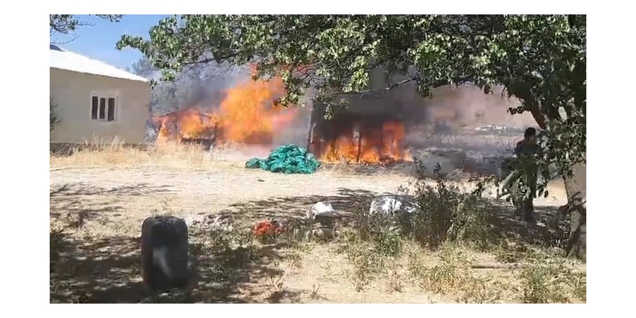 Van’da korkutan yangın