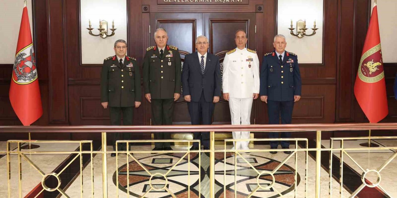 Bakan Güler’den Genelkurmay Başkanı Gürak’a ziyaret