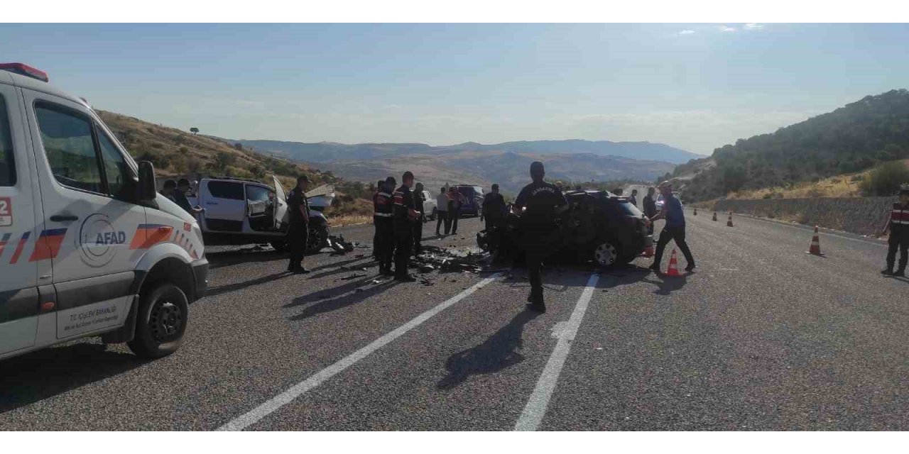 Adıyaman’da feci kaza: 4 ölü, 2 yaralı