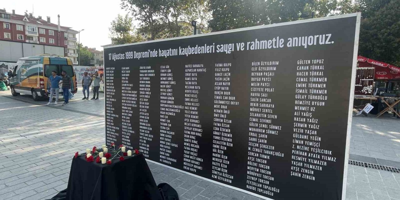 Avcılar Belediyesi tarafından 17 Ağustos 1999 Marmara depremi anma programı düzenlendi