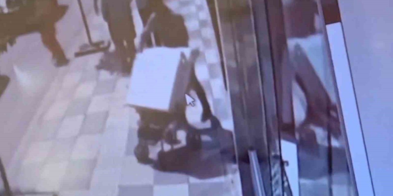 Elazığ’da pes dedirten hırsızlık: Çaldığı bebek arabası ile çaldığı petekleri taşıdı