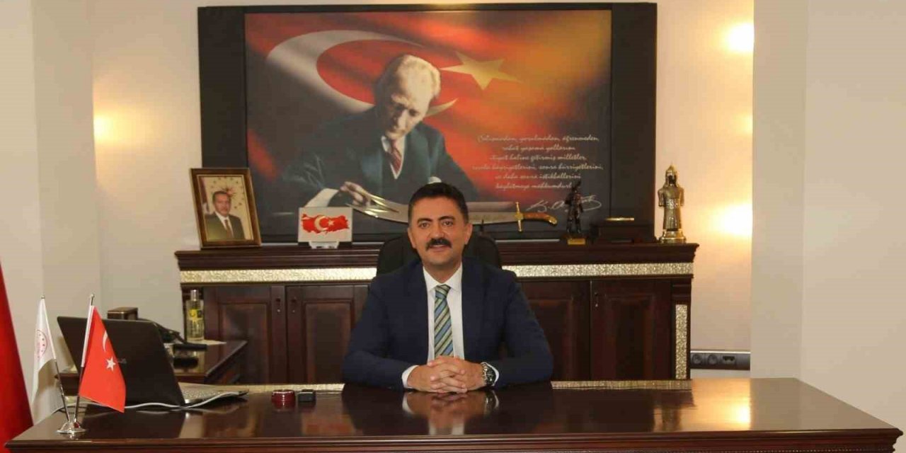 Göreve başlayan Tunceli Valisi Tekbıyıkoğlu: "Çiçek göndermeyin, depremden etkilenen bölgelere yardım edin”