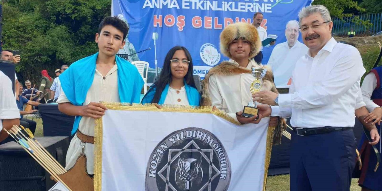 Türk okçular sıcaklara aldırmadı, hedefi 12’den vurdu, kupayı aldı