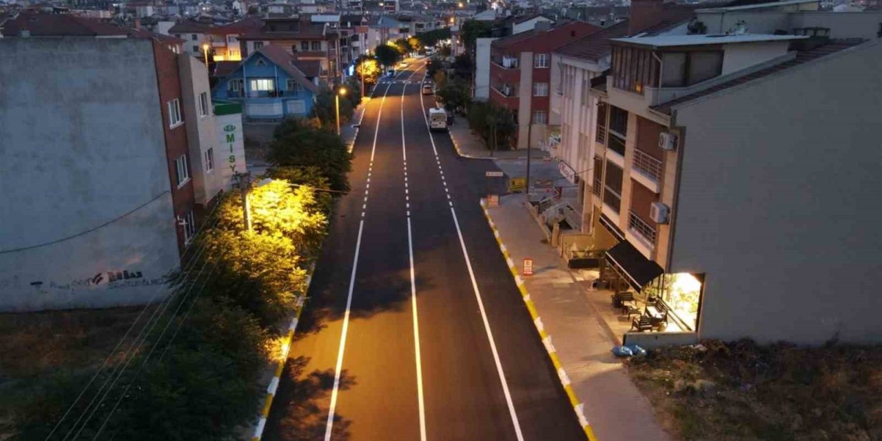 Çengel Caddesi’ne sıcak asfalt