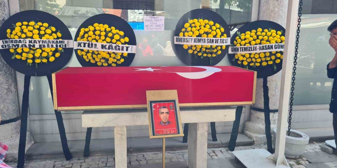 Vefat eden malul gazi askeri törenle toprağa verildi