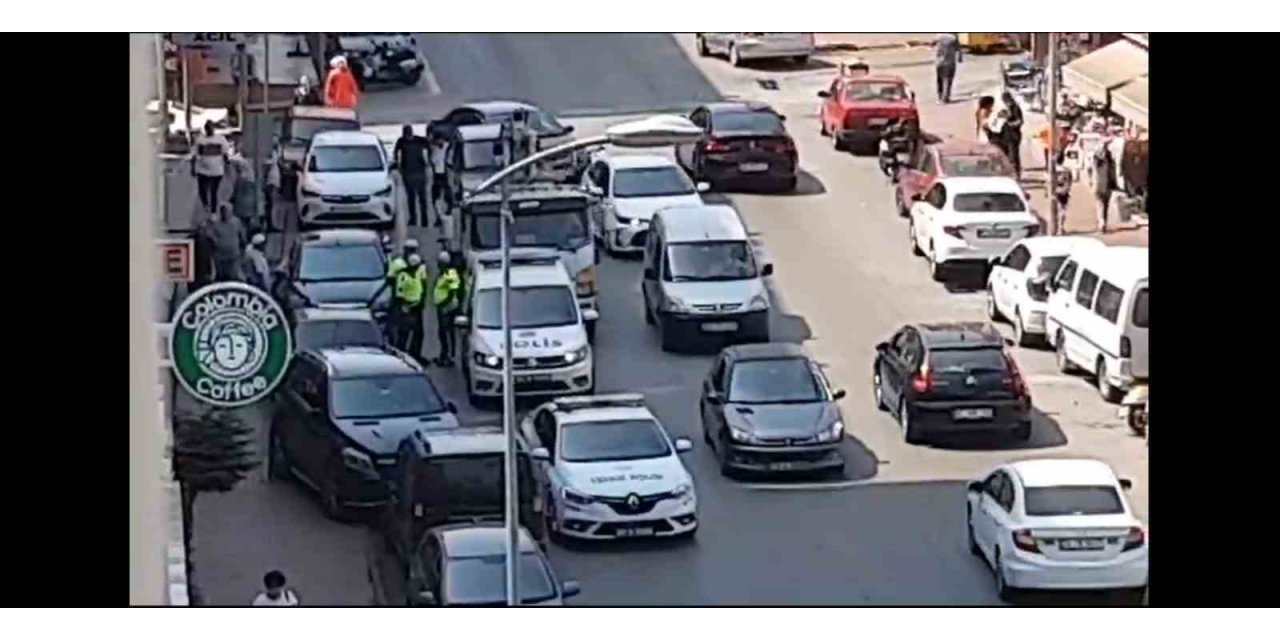 Modifiyeli ve yüksek sesle müzik dinleyen araçlara yönelik denetim