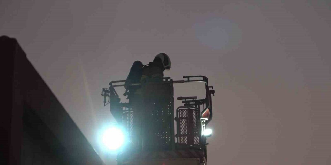 Bursa’da korkutan fabrika yangını