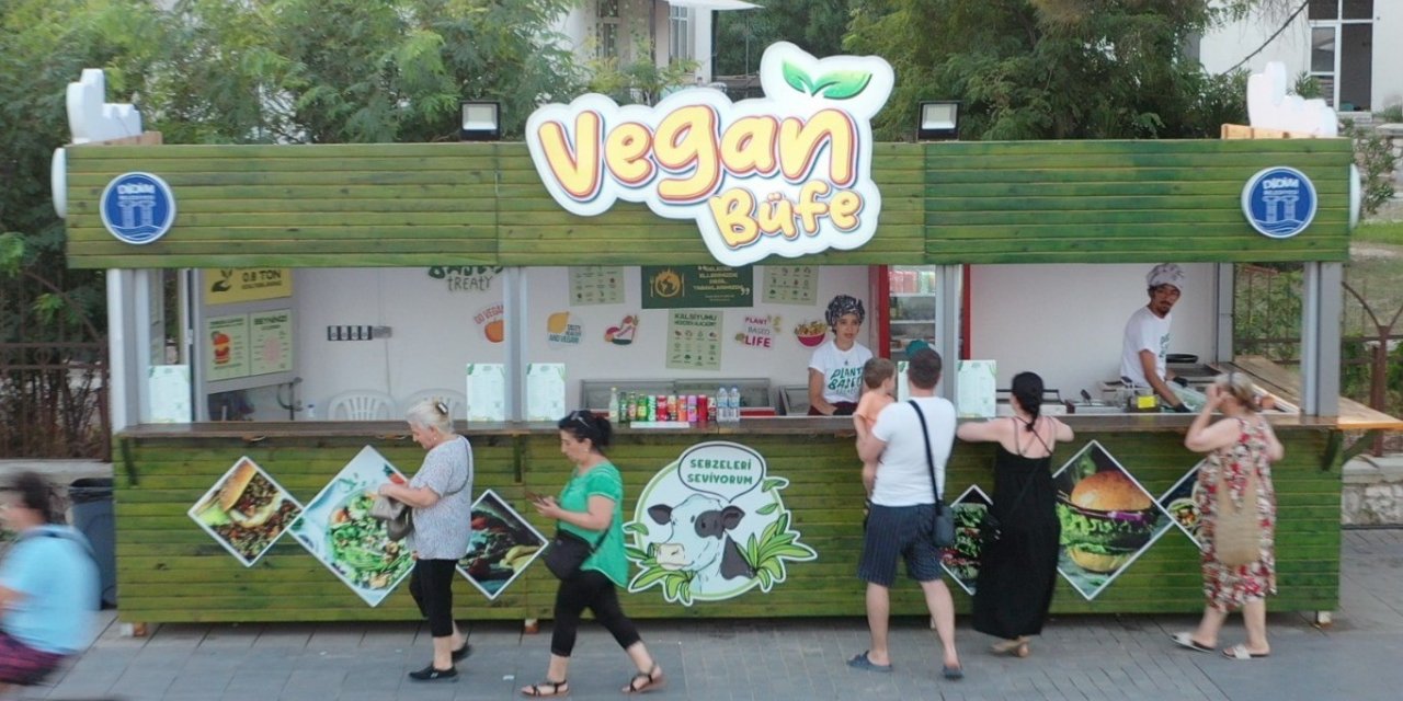 Didim’de vegan büfe hizmete başladı