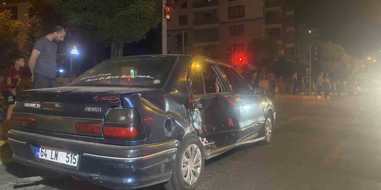 Uşak’ta trafik kazası: 4 yaralı