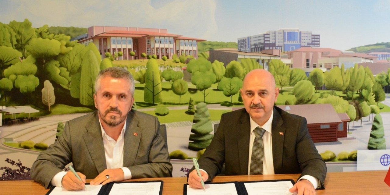 Gümüşova MYO için imzalar atıldı