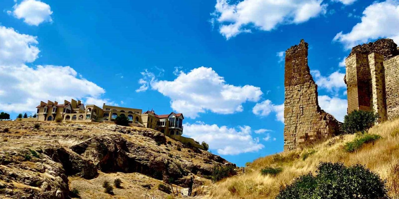 5 bin yıllık Harput Kalesi’nden görsel şölen