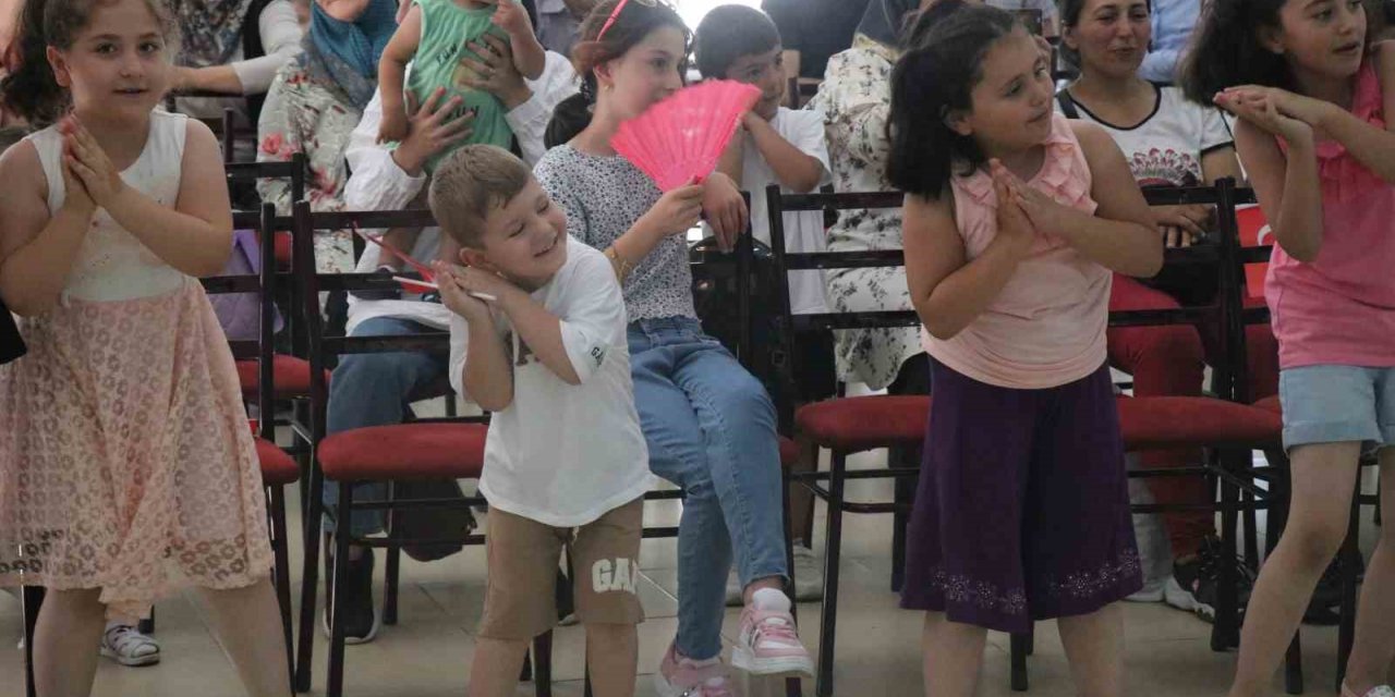 700 yıllık oyun yüzleri güldürdü