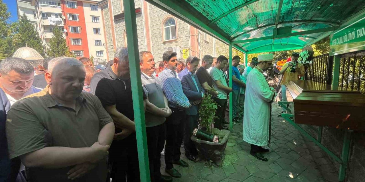 Kazada ölen baba Karabük’te toprağa verildi