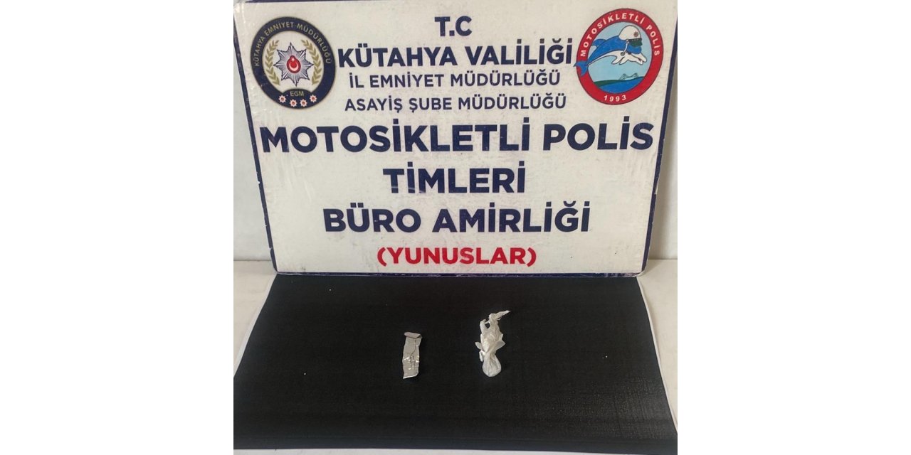 Kütahya’da Yunus Timlerince bir kişinin üzerinde uyuşturucu ele geçirildi