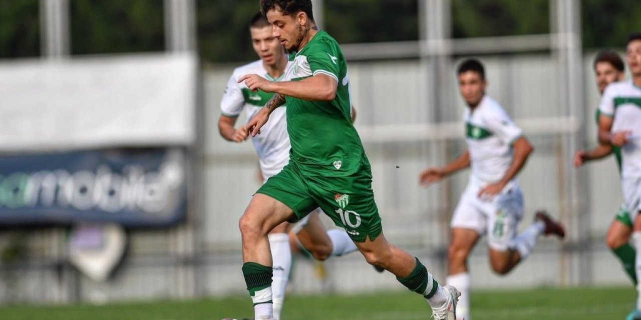 Bursaspor kendi arasında maç yaptı