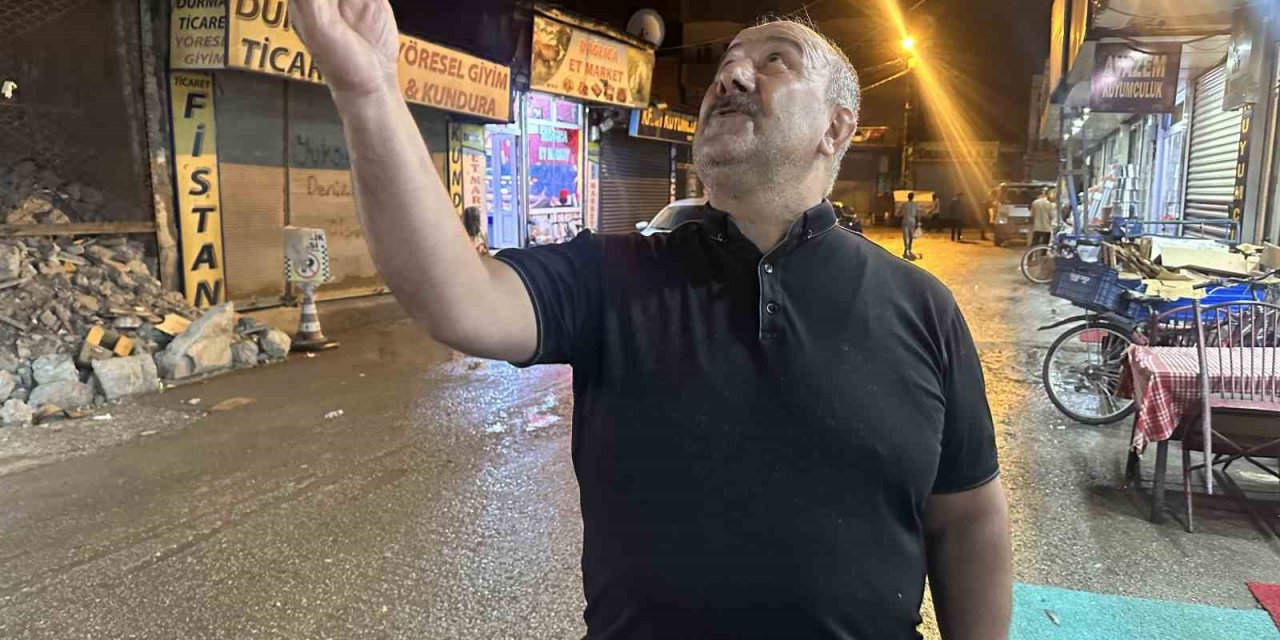 Yüksekova’da akşam yağan yağmur sevindirdi