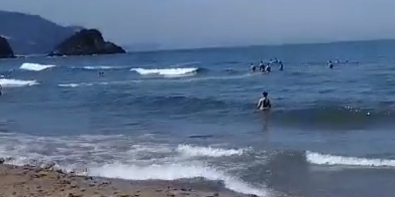 Denizde boğulma tehlikesi geçiren kişi hastanede hayatını kaybetti