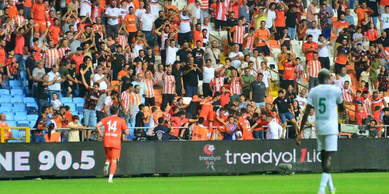 Trendyol 1.Lig: Adanaspor: 1 - Şanlıurfaspor: 0 (İlk yarı)