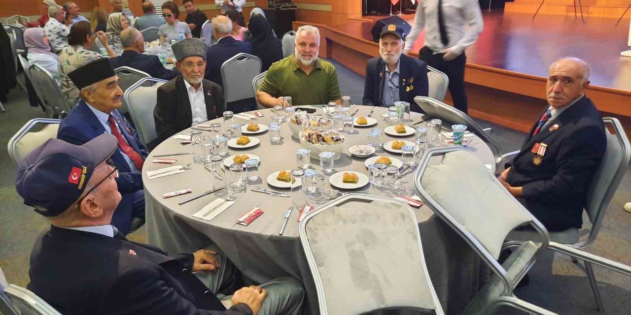 AK Parti İstanbul İl Başkanlığı, Kore-Kıbrıs şehit ve gazilerini anma programı gerçekleştirdi