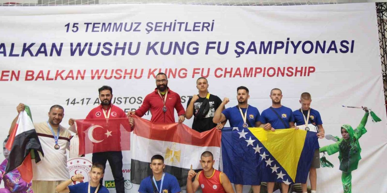 Devrekli sporcular memleketlerine ödüllerle döndüler