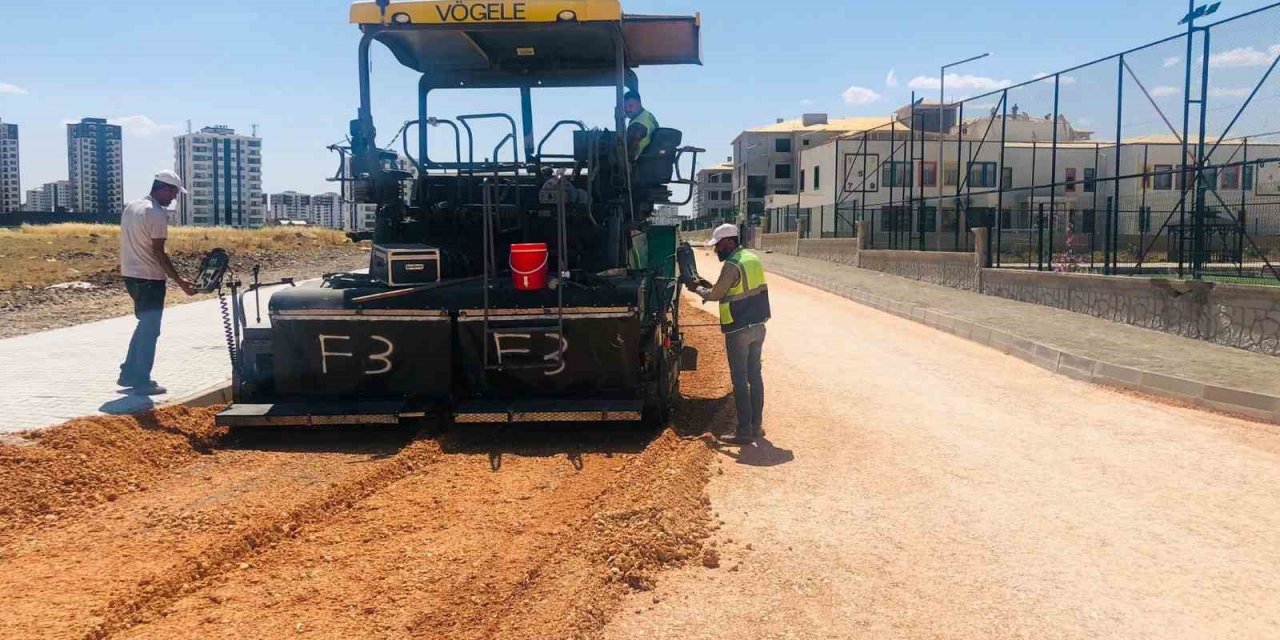Yenişehir’de yol bakım çalışmaları devam ediyor