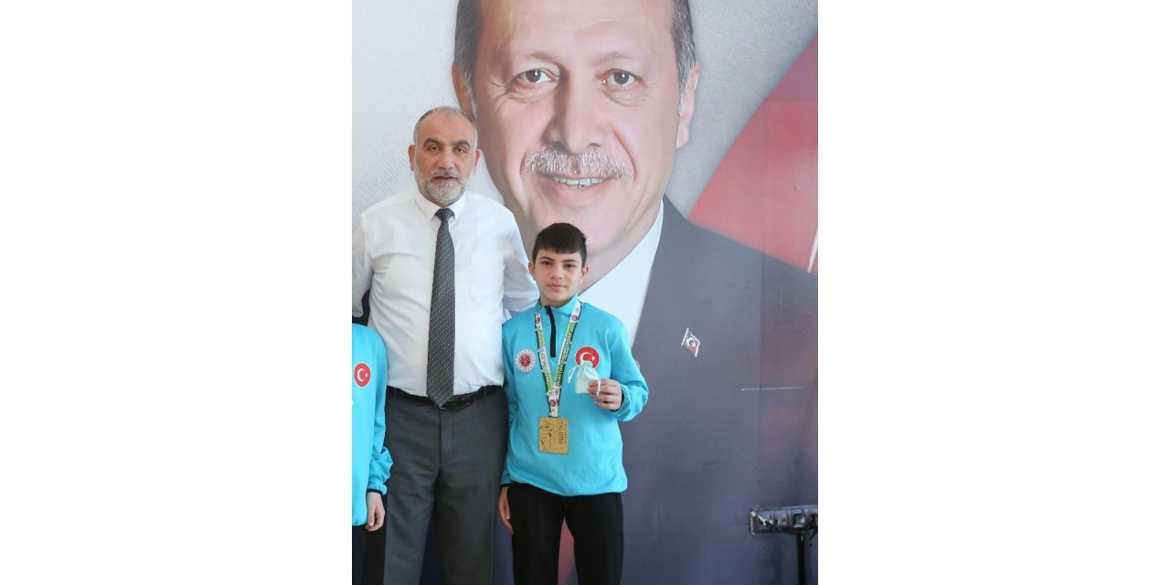 Canikli boksçu, Avrupa Şampiyonası’nda çeyrek finale yükseldi