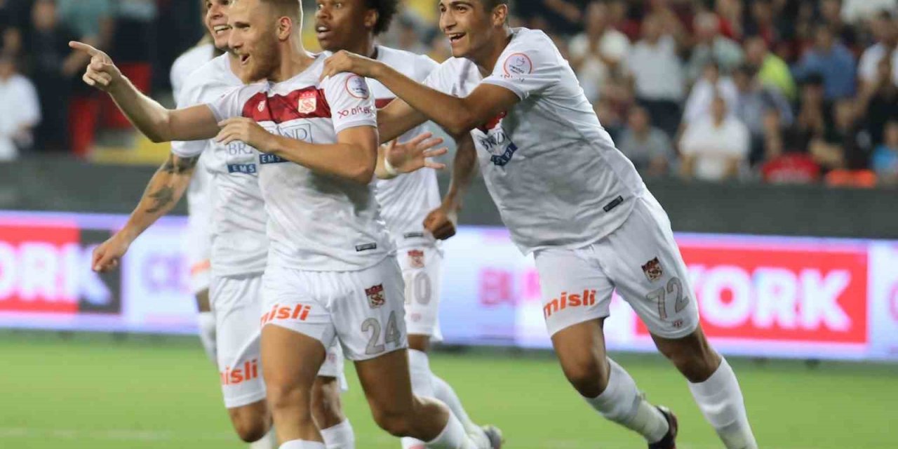 Samu Saiz, Sivasspor’da siftah yaptı