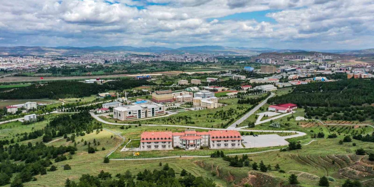 SCÜ’de yerleştirme oranı yüzde 100’e yaklaştı