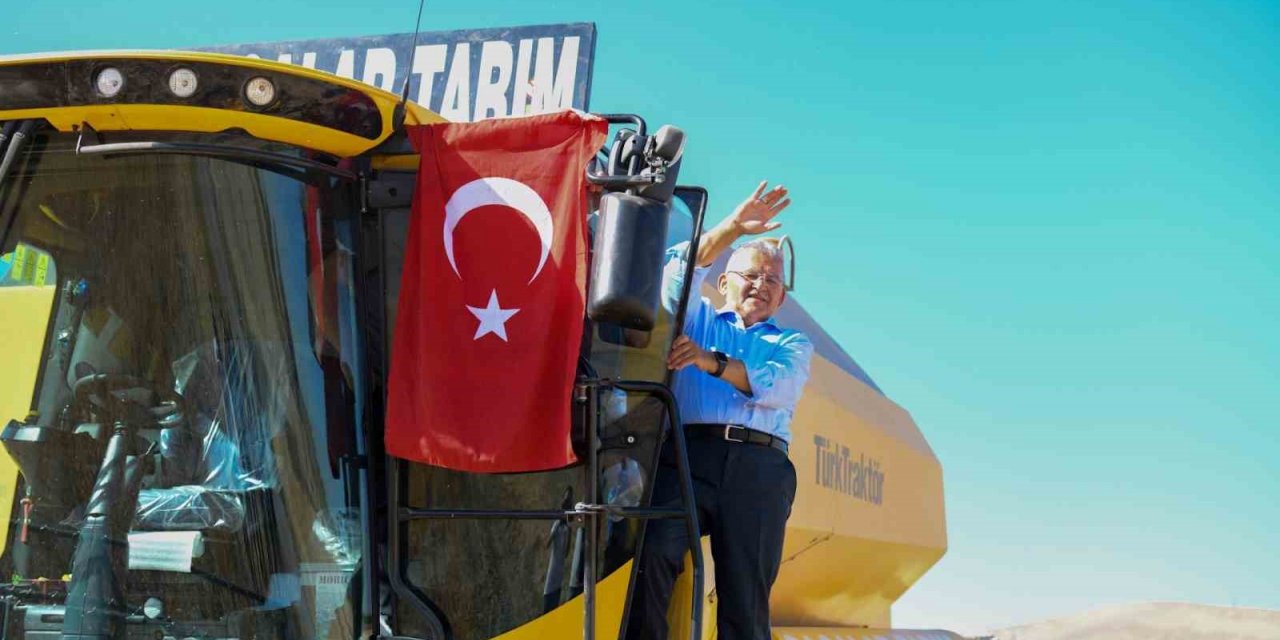 Kayseri Büyükşehir, Dağıttığı Tohumların Meyvelerini Topluyor