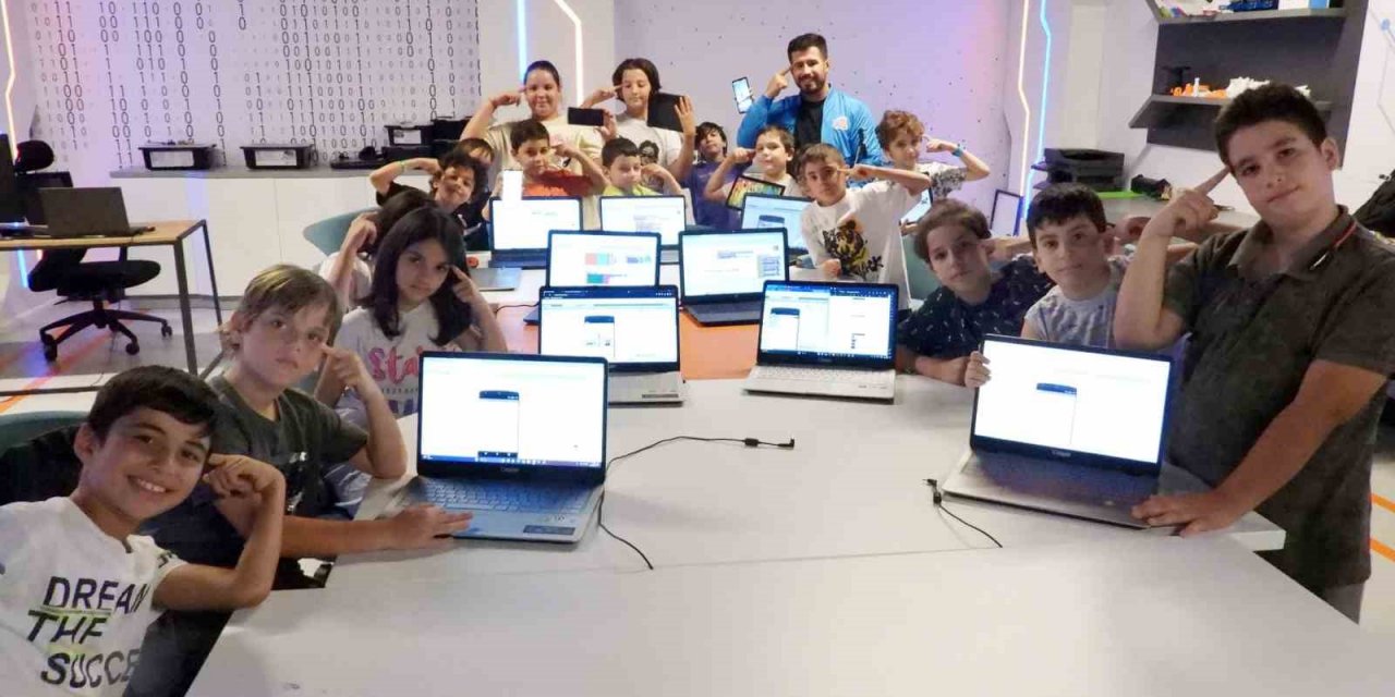 Kepez’de ilkokul öğrencilerine mobil uygulama eğitimi