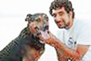 Hapşırdı, burnundan mermi çıktı!